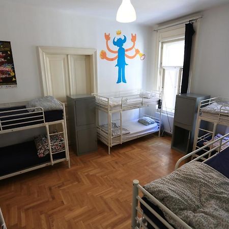 Meander Hostel Budapešť Exteriér fotografie